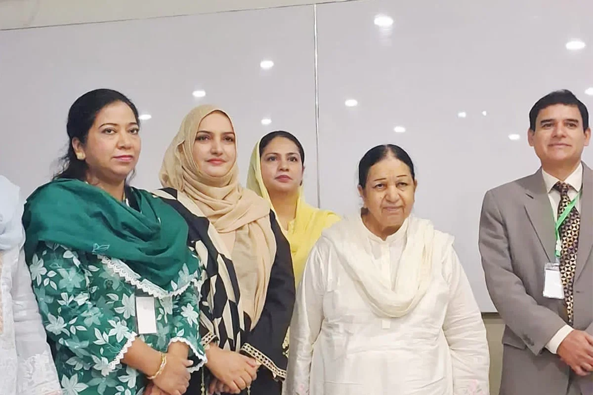 Dr. Asma Zafar participated in the 3rd International Conference on Life Sciences Harnessing for Sustainable Health, Environment & Industry as a Guest Speaker, UMT (4)