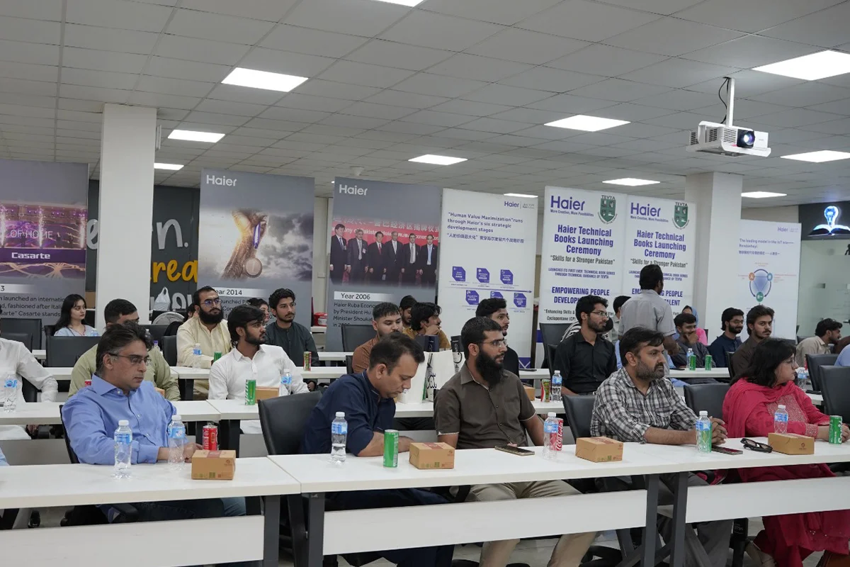 ' Industry Visit to Haier Pakistan (10)