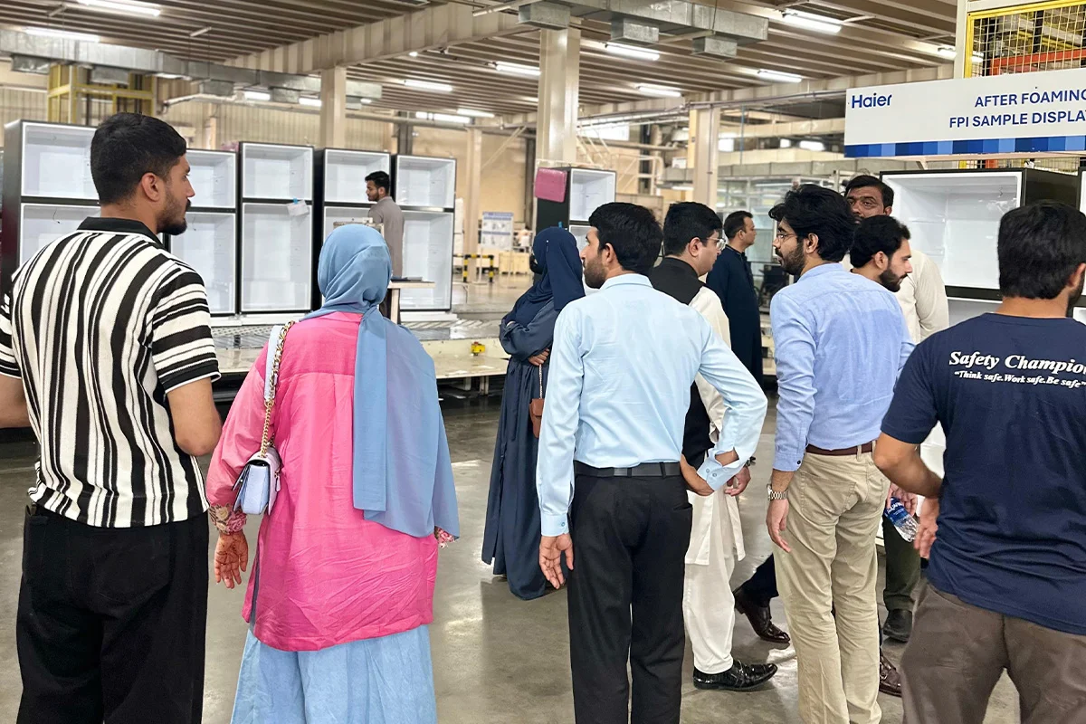 ' Industry Visit to Haier Pakistan (3)