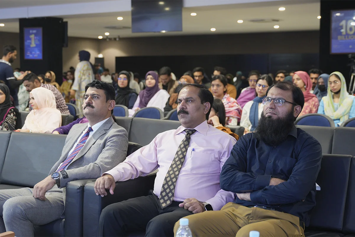 Prof. Dr. Mahtab Ahmad Khan’s Participation in 2nd International Conference on Healthcare Challenges and Innovations in 21st Cen