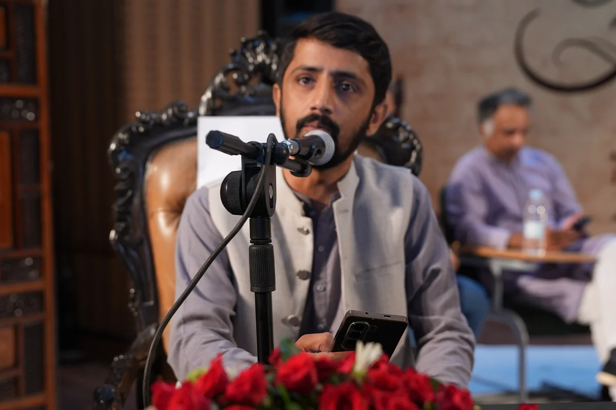 بیادِ تجمُل کلیم (13)
