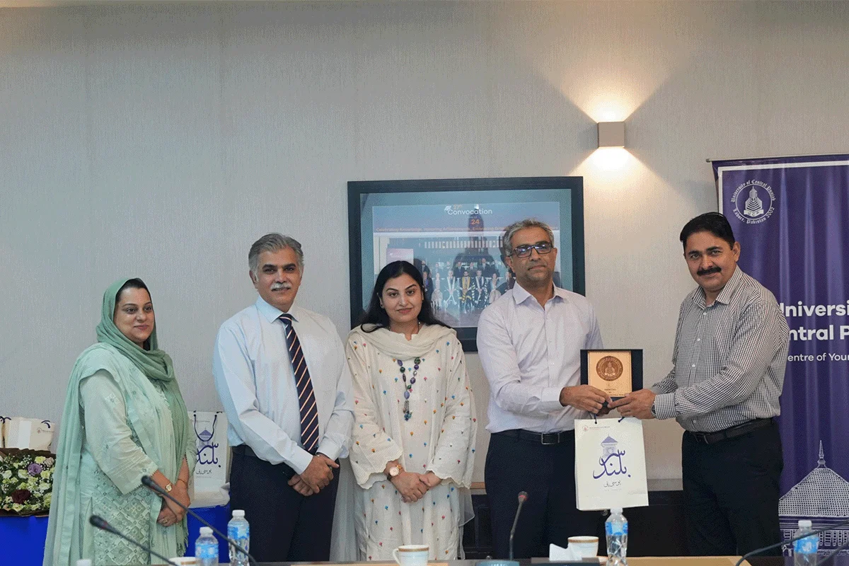 Punjab Higher Education Commission (PHEC) Monitoring & Evaluation Team Visited UCP (14)