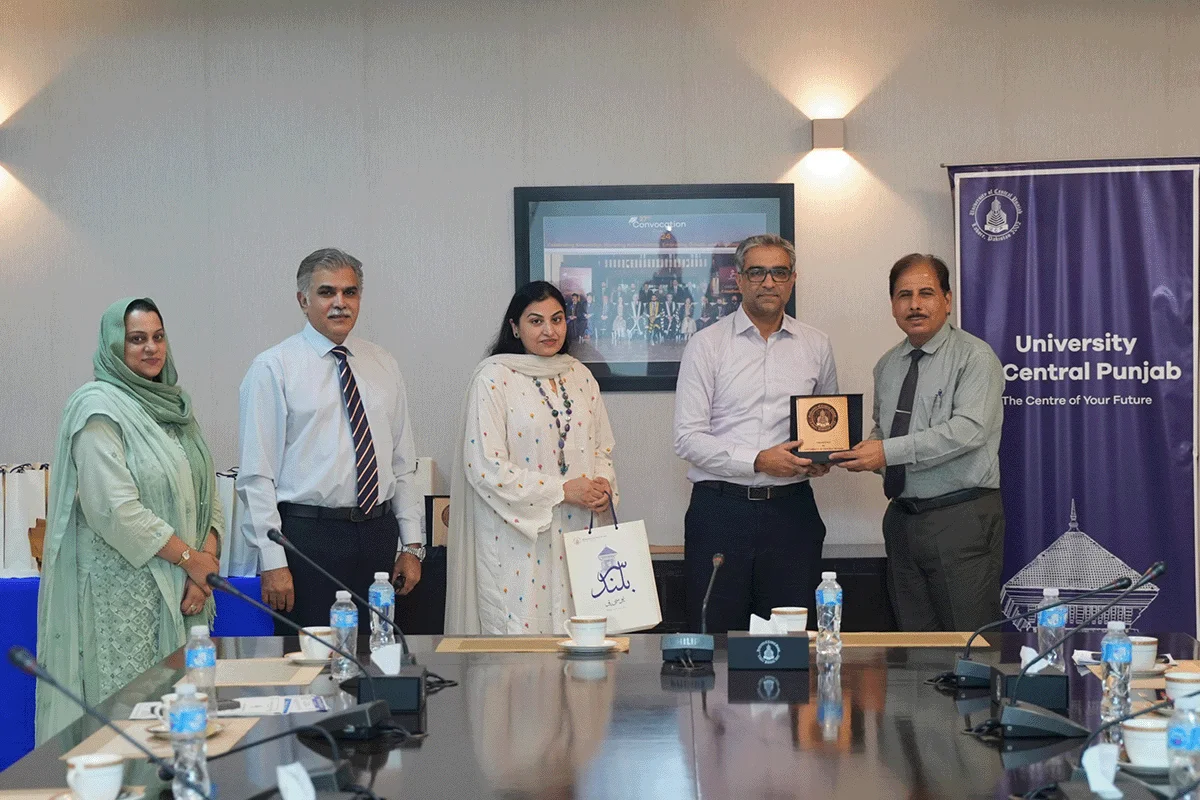 Punjab Higher Education Commission (PHEC) Monitoring & Evaluation Team Visited UCP (16)