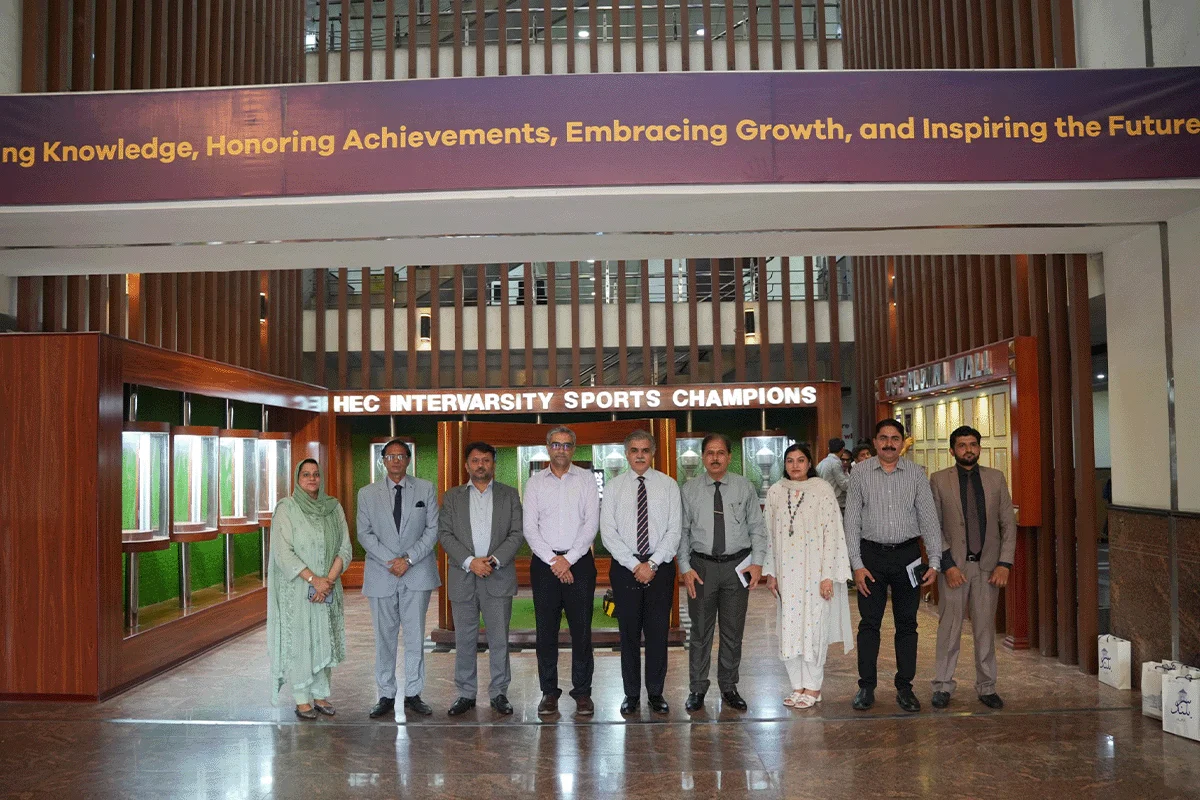 Punjab Higher Education Commission (PHEC) Monitoring & Evaluation Team Visited UCP (20)