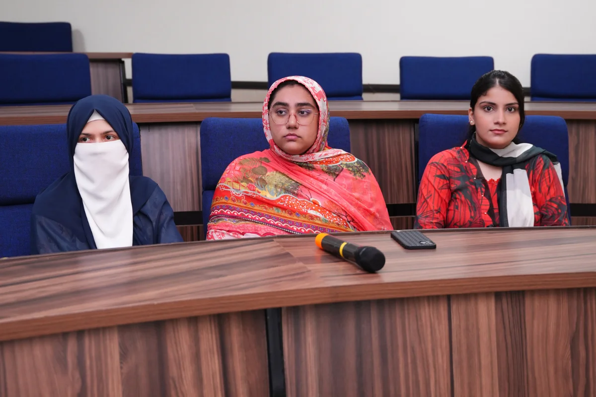 Developing Classroom Insights Through Experiential Role-Play (3)
