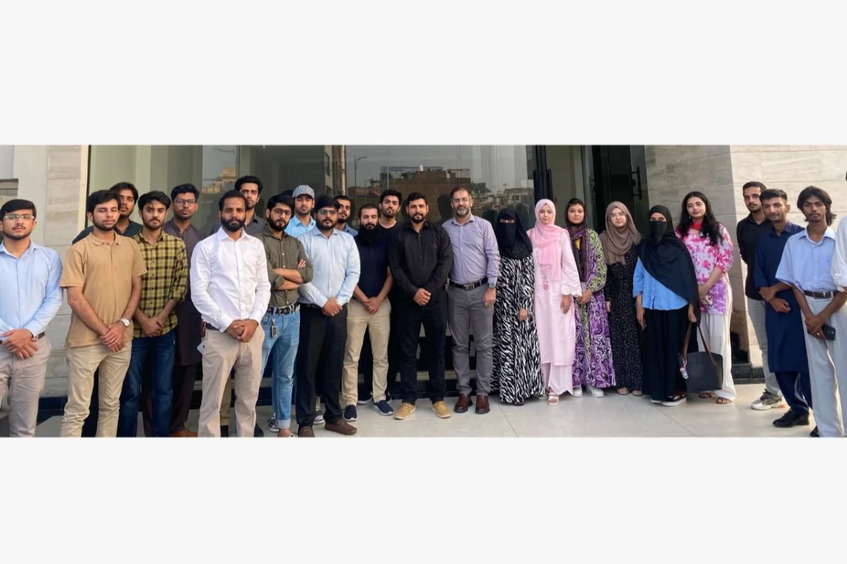 Industrial tour to Glowing Soft Technologies (4)