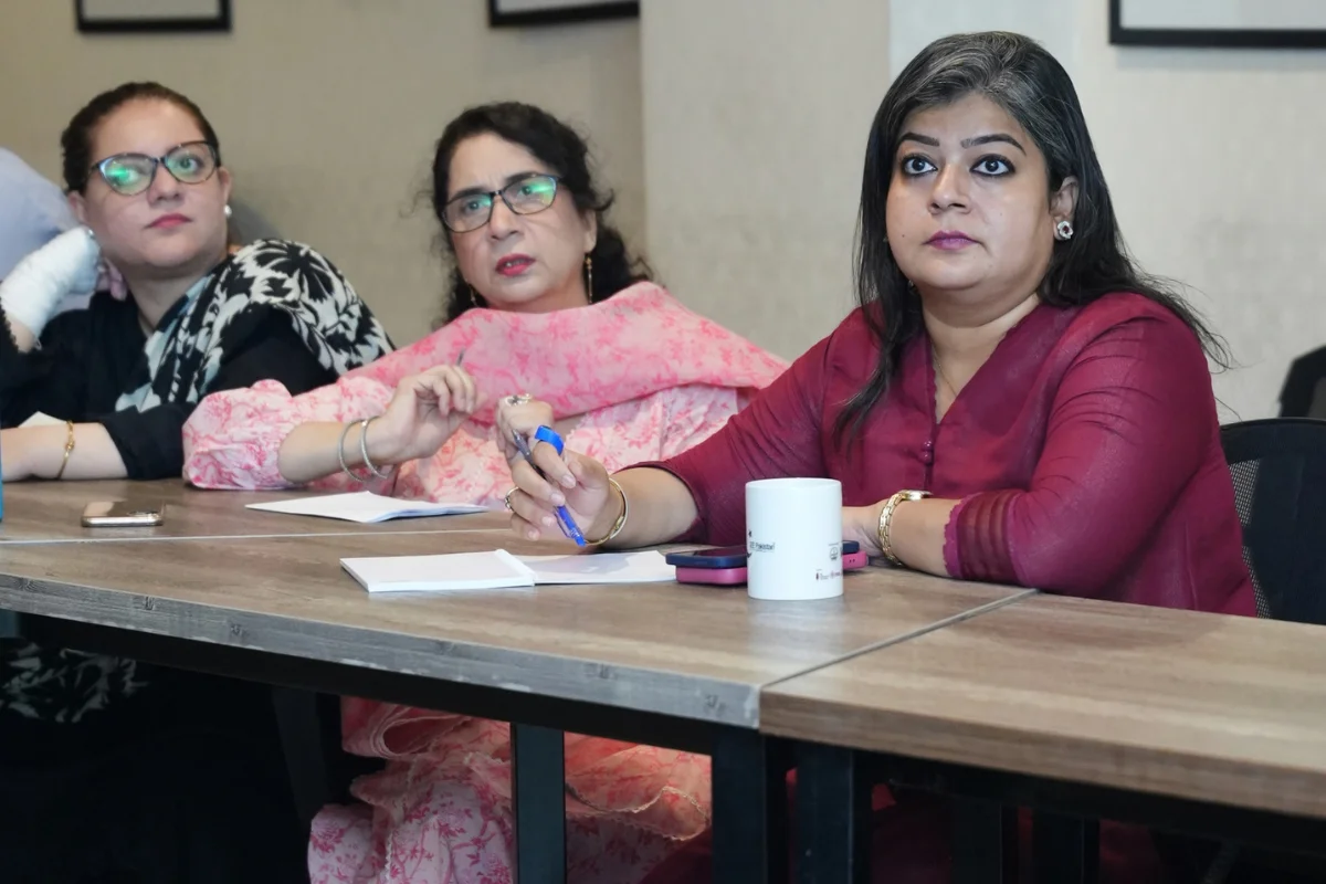 Supervising Projects and Dissertations (3)