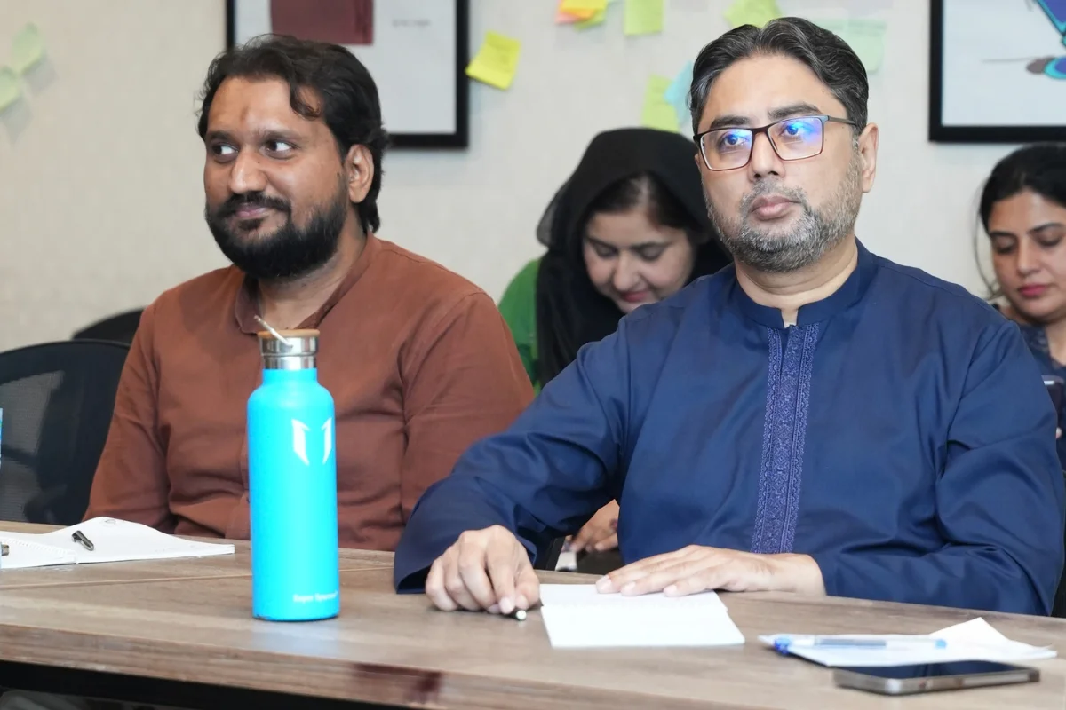 Supervising Projects and Dissertations (6)