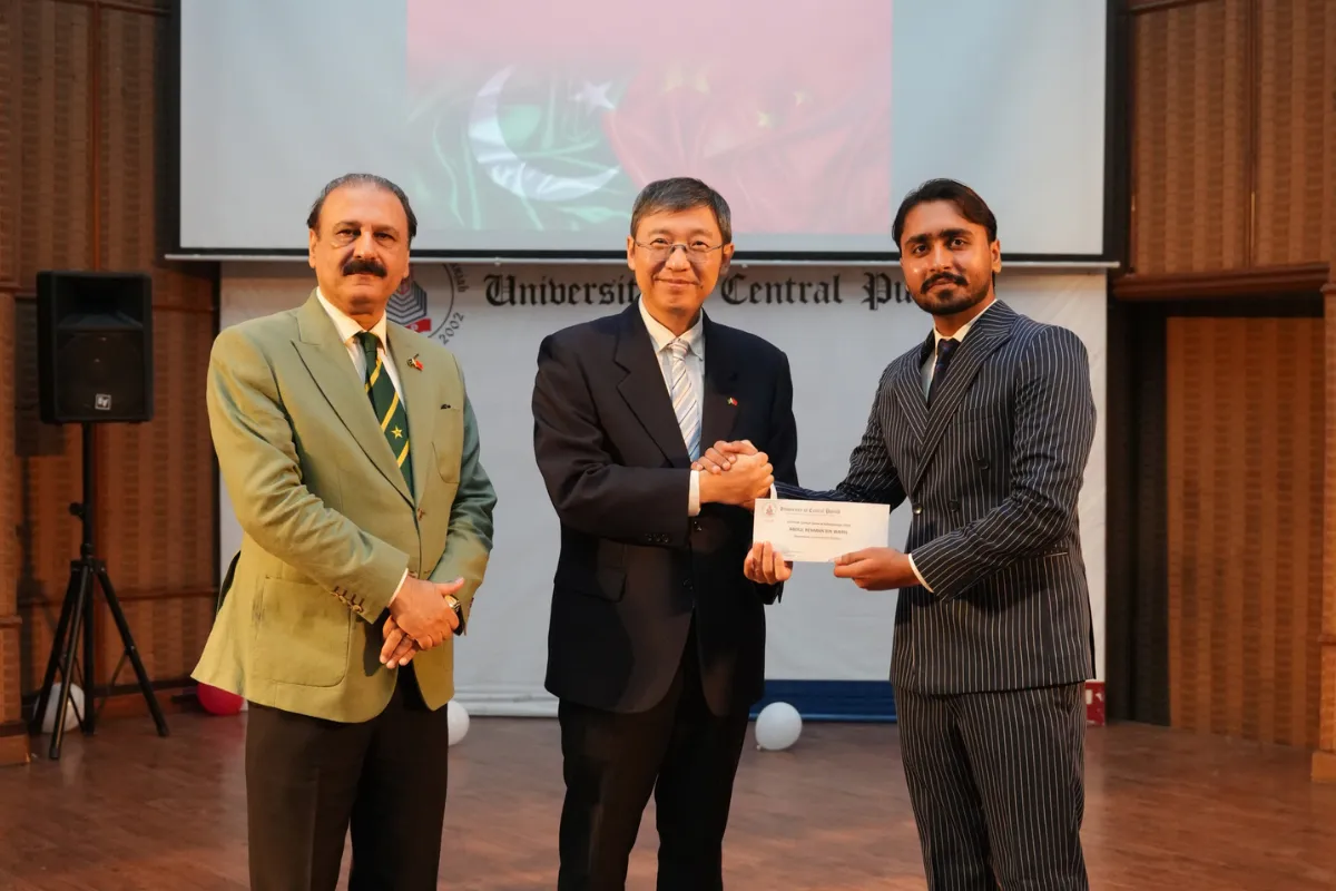 Consul General Scholarship Cheques Distribution Ceremony (14)
