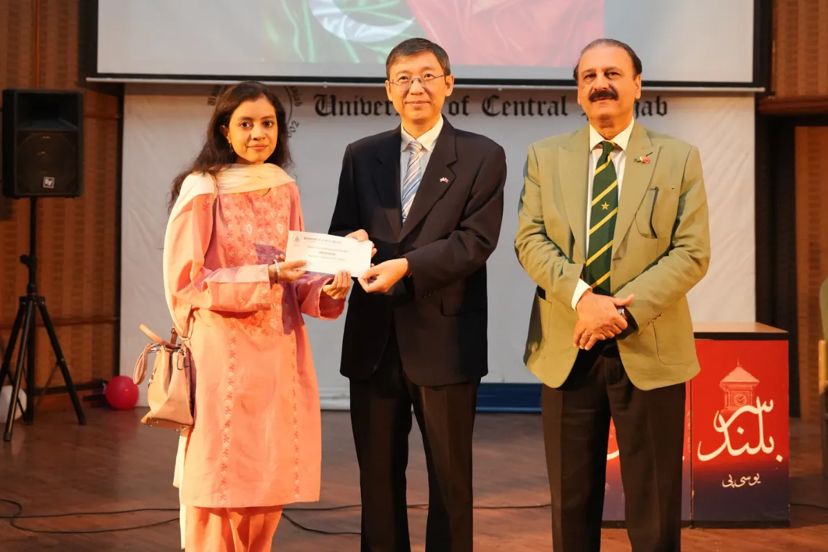 Consul General Scholarship Cheques Distribution Ceremony (18)