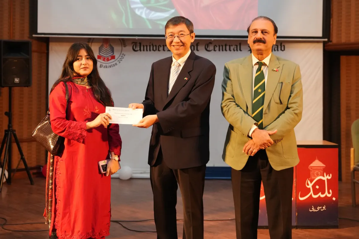 Consul General Scholarship Cheques Distribution Ceremony (19)
