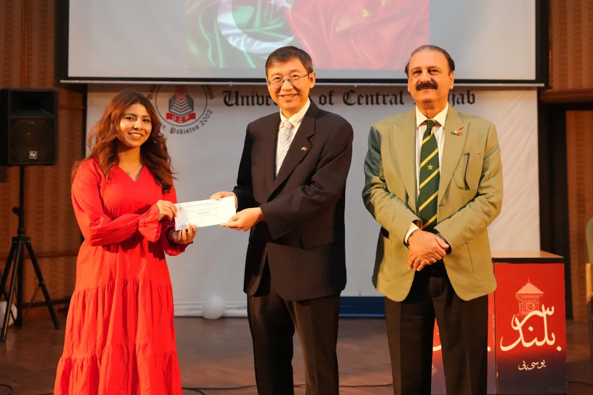 Consul General Scholarship Cheques Distribution Ceremony (21)