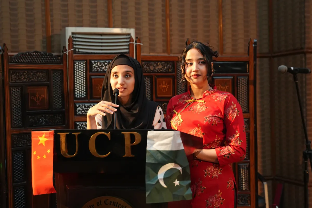 Consul General Scholarship Cheques Distribution Ceremony (3)