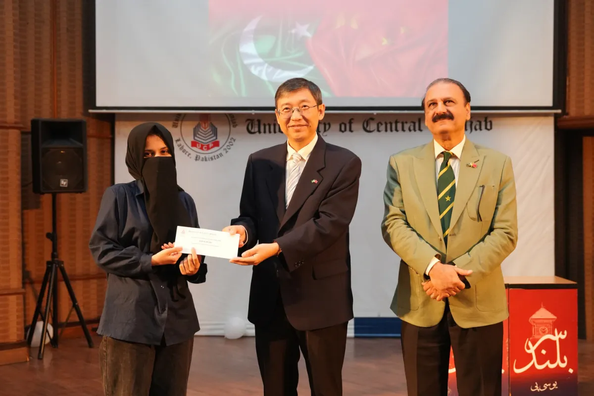 Consul General Scholarship Cheques Distribution Ceremony (32)