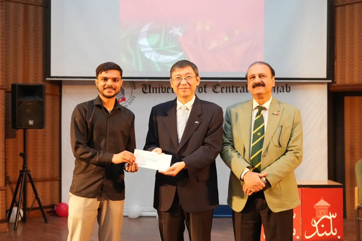 Consul General Scholarship Cheques Distribution Ceremony (34)