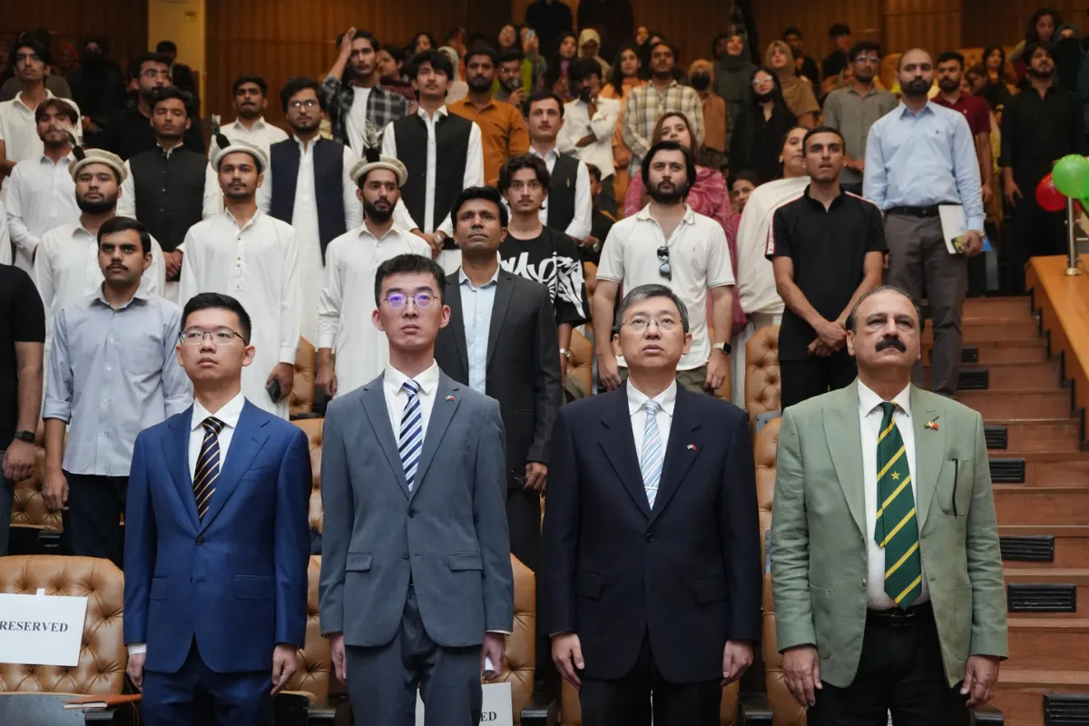 Consul General Scholarship Cheques Distribution Ceremony (4)
