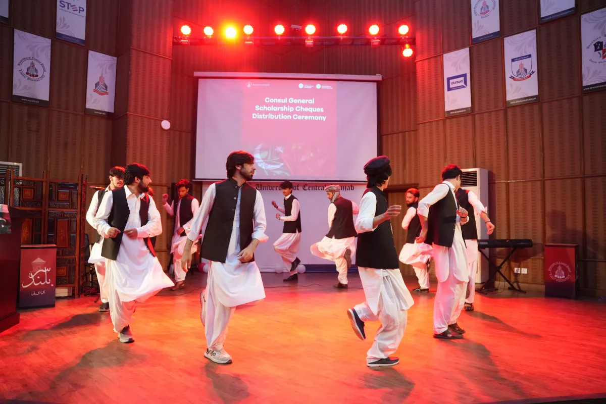 Consul General Scholarship Cheques Distribution Ceremony (44)