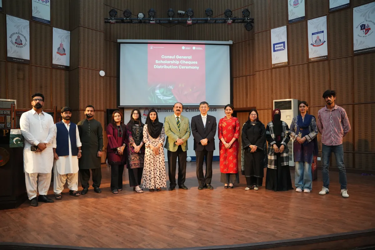 Consul General Scholarship Cheques Distribution Ceremony (54)