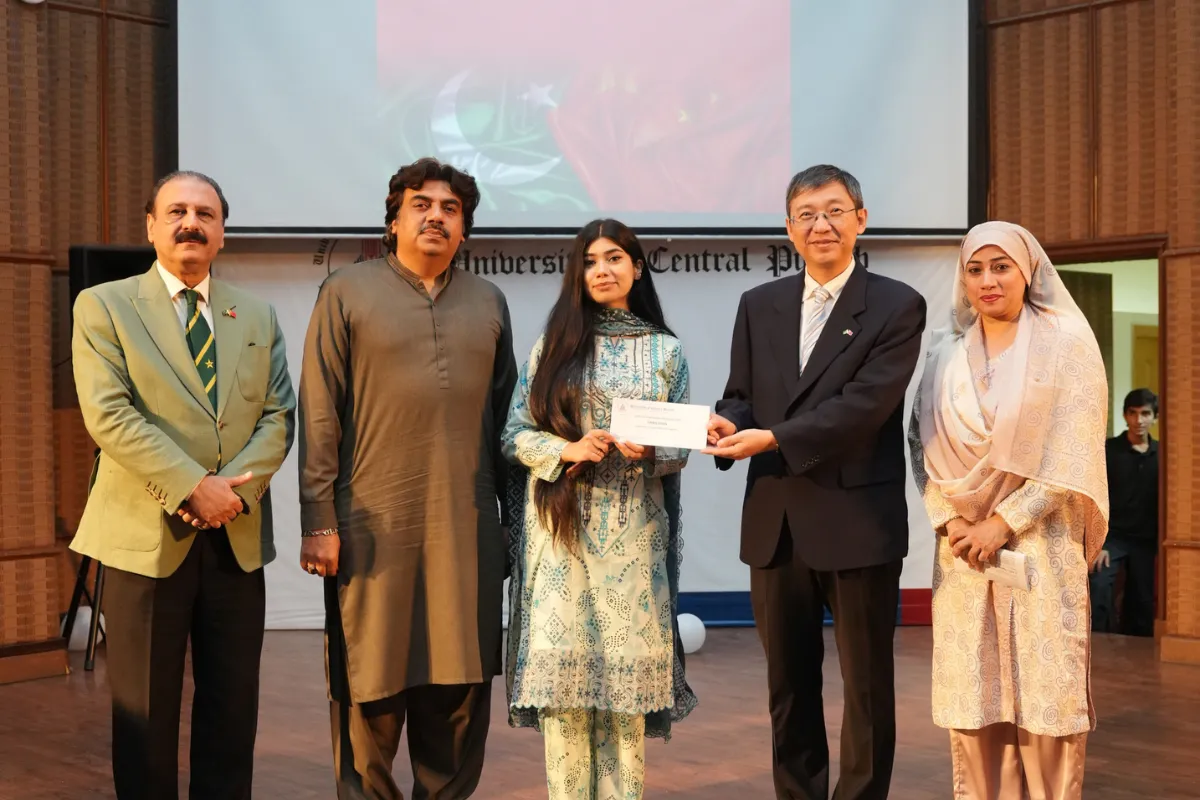 Consul General Scholarship Cheques Distribution Ceremony (9)