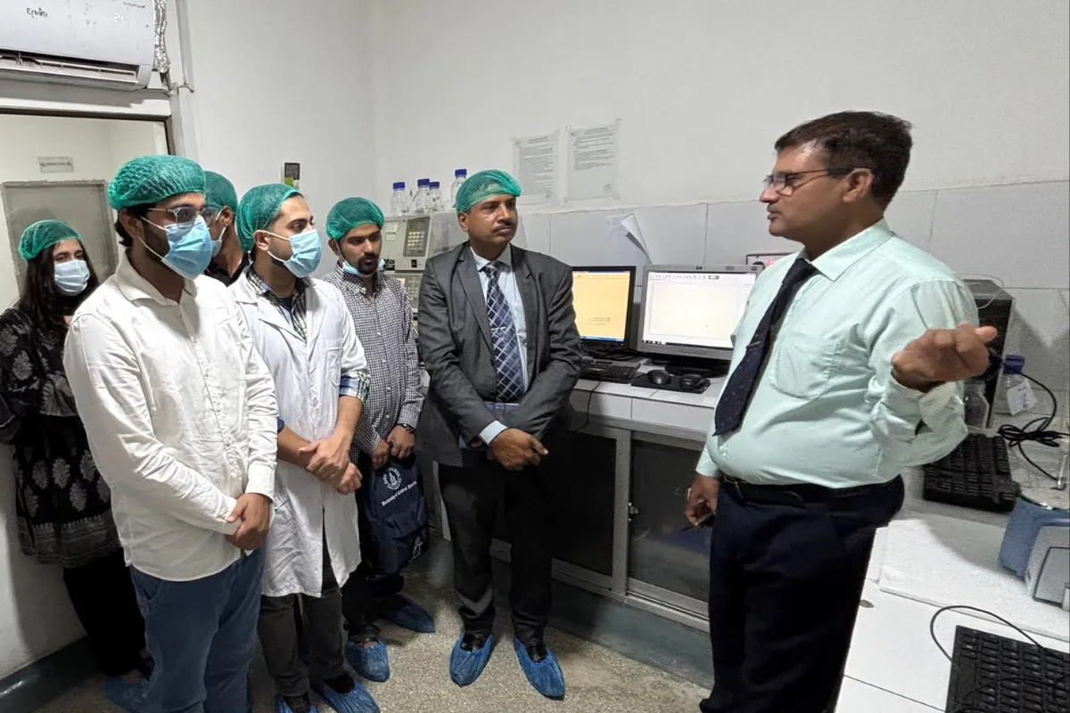 's Visit to MEDPHARMA Research Lab and AMZ Agro Division, Lahore (12)
