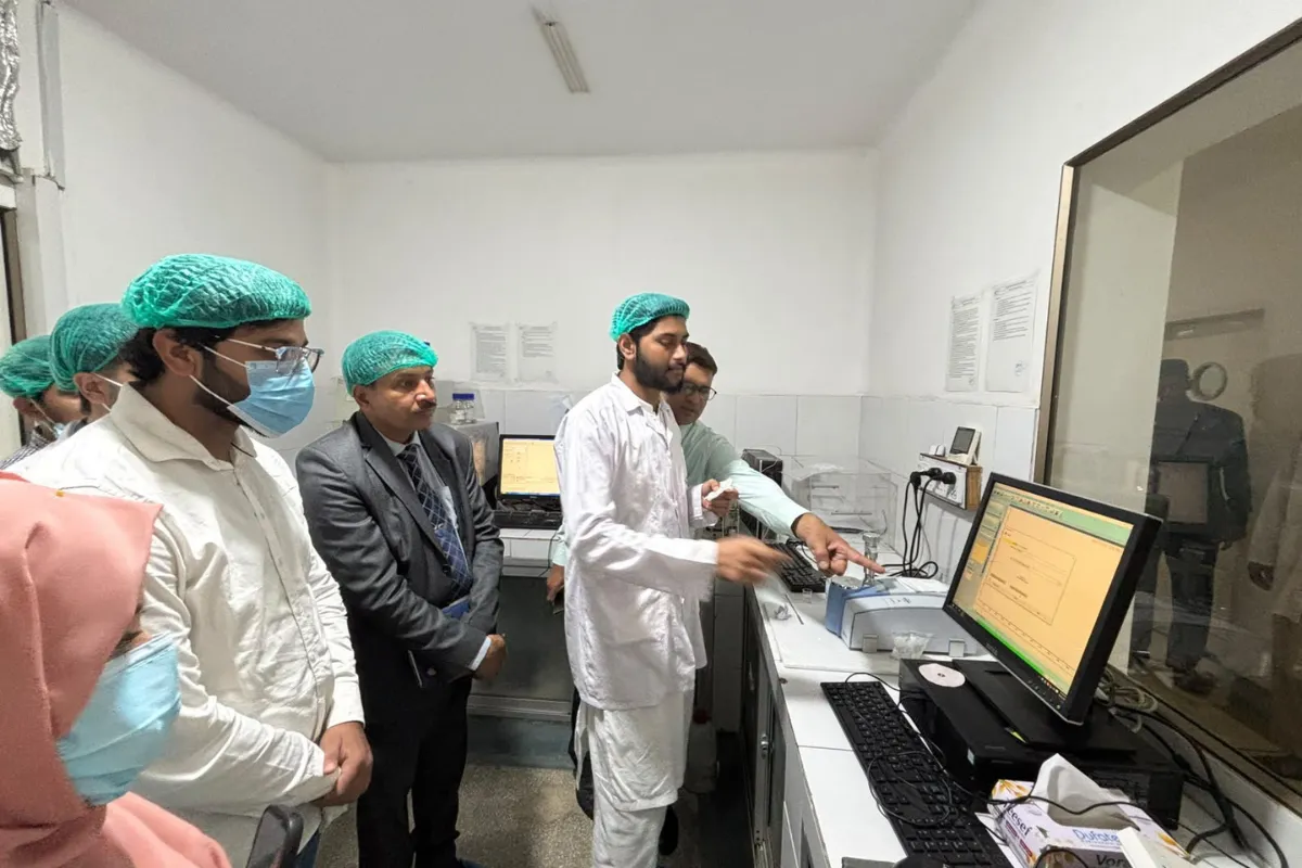 's Visit to MEDPHARMA Research Lab and AMZ Agro Division, Lahore (15)