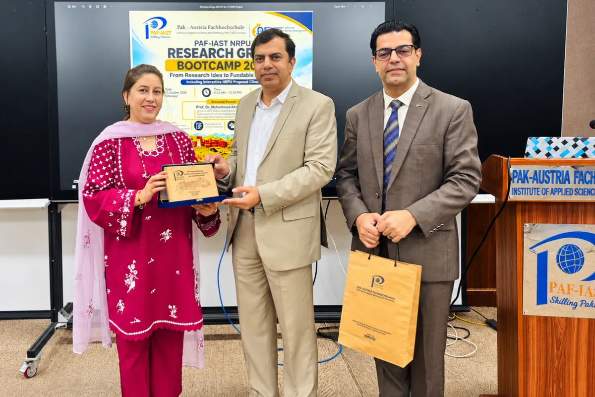Prof. Dr. Muhammad Akhyar Farrukh Lead NRPU Grant Bootcamp 2026 (1)